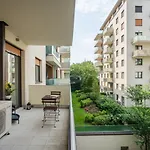 Russet Lodge Apartment