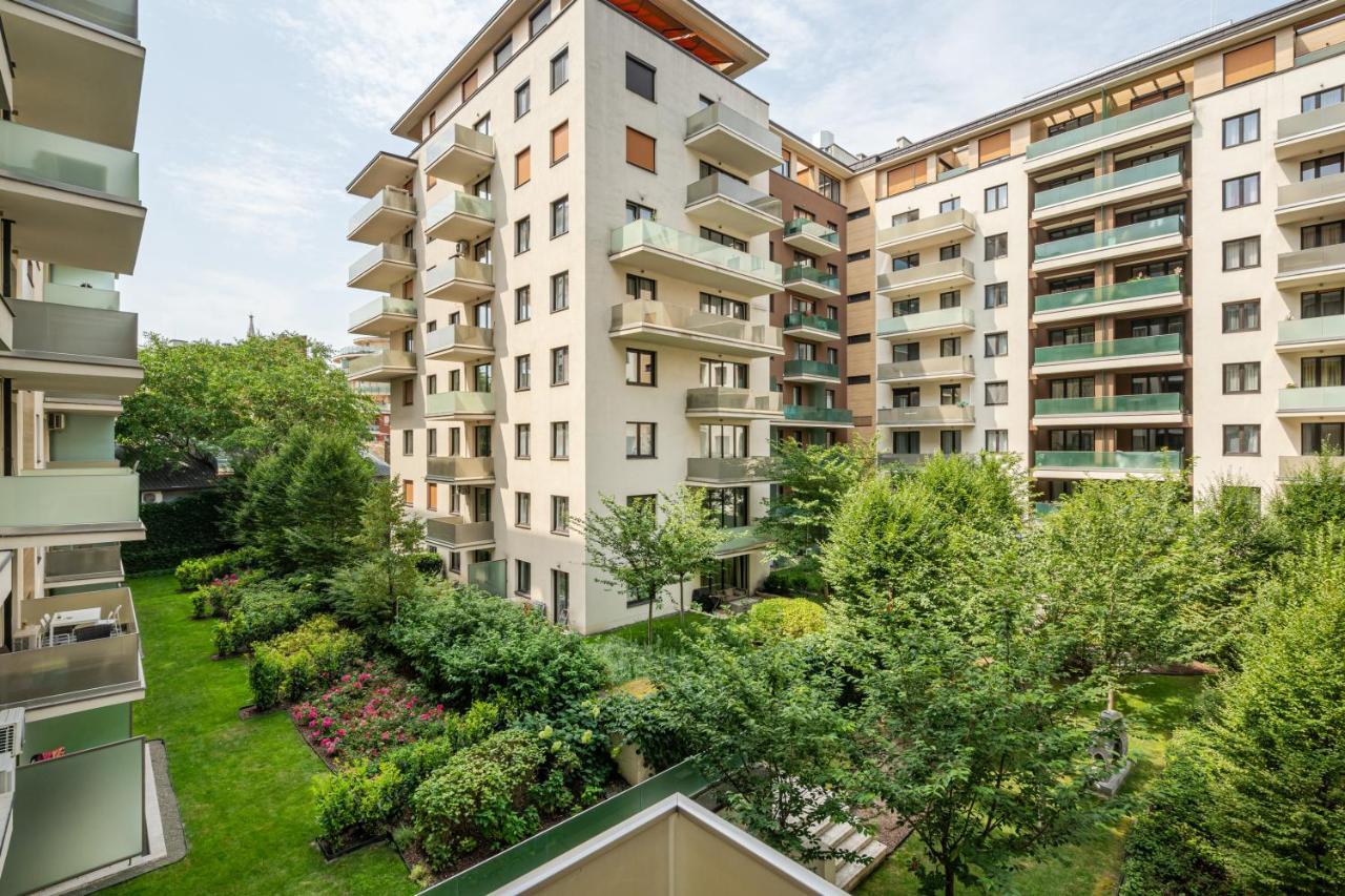 Russet Apartment *